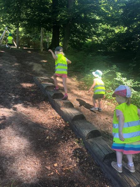 Image 1 : Crèche et foyer de jour enfant à Helmsange : Cannelle & Caramel - Crèche écologique
