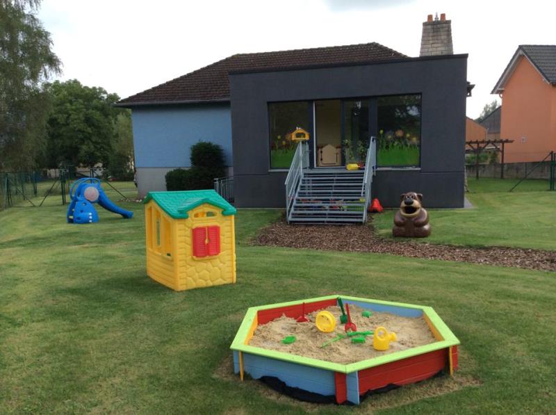 Image 1 : Crèche et foyer de jour enfant à Oberfeulen : Crèche Feelener Zwergewiss