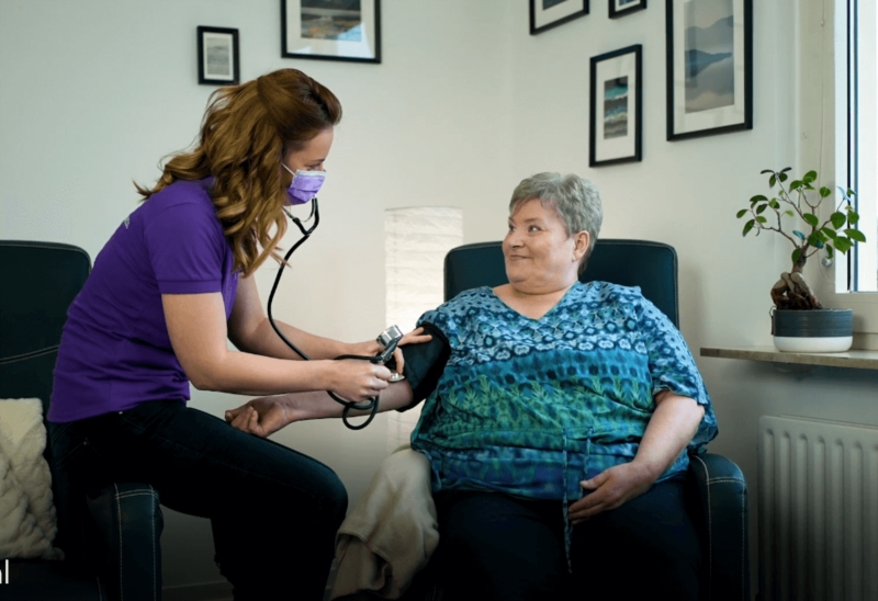 Image 4 : Infirmière privée et garde-malade à Windhof : Alive Soins et Aides à Domicile
