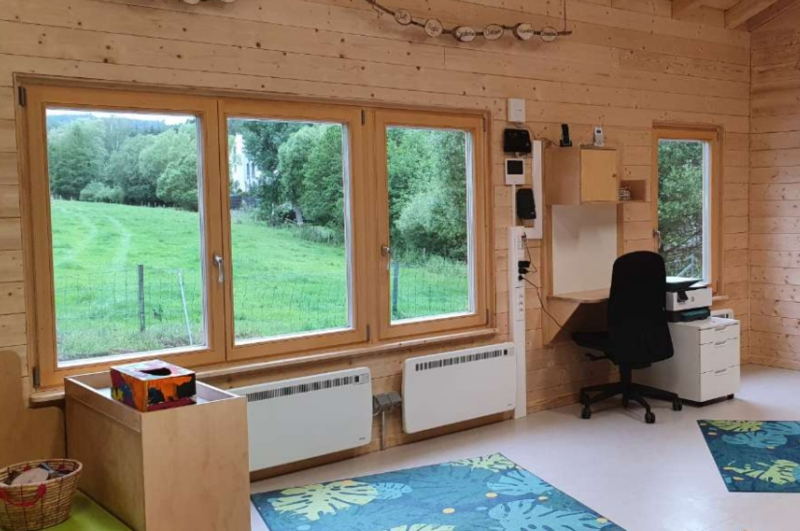 Image 7 : Crèche et foyer de jour enfant à Erpeldange-sur-Sûre : Kannerhaus Wooltz Asbl - Mini-Crèche Bëschmais Erpeldange